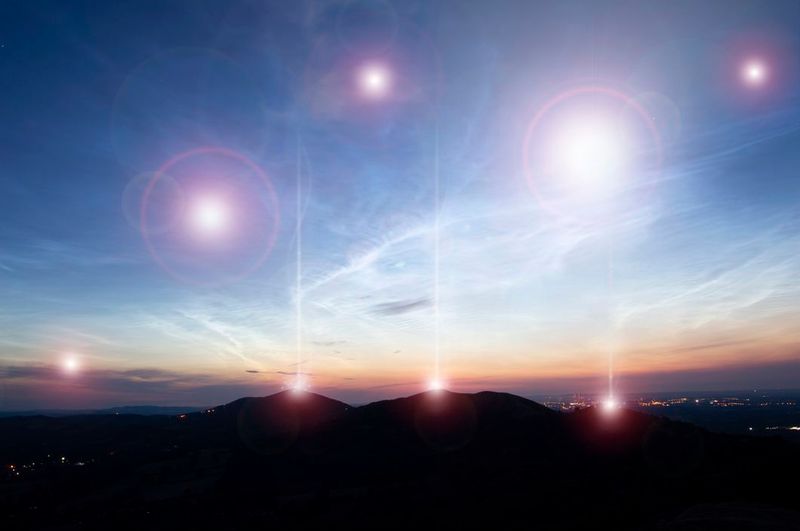 Video: Country Music Star Spots Strange Orbs from Private Jet