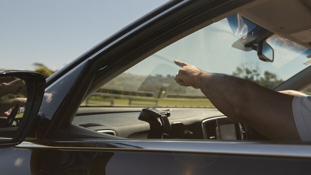Watch: Canadian Motorist Films Puzzling UFO
