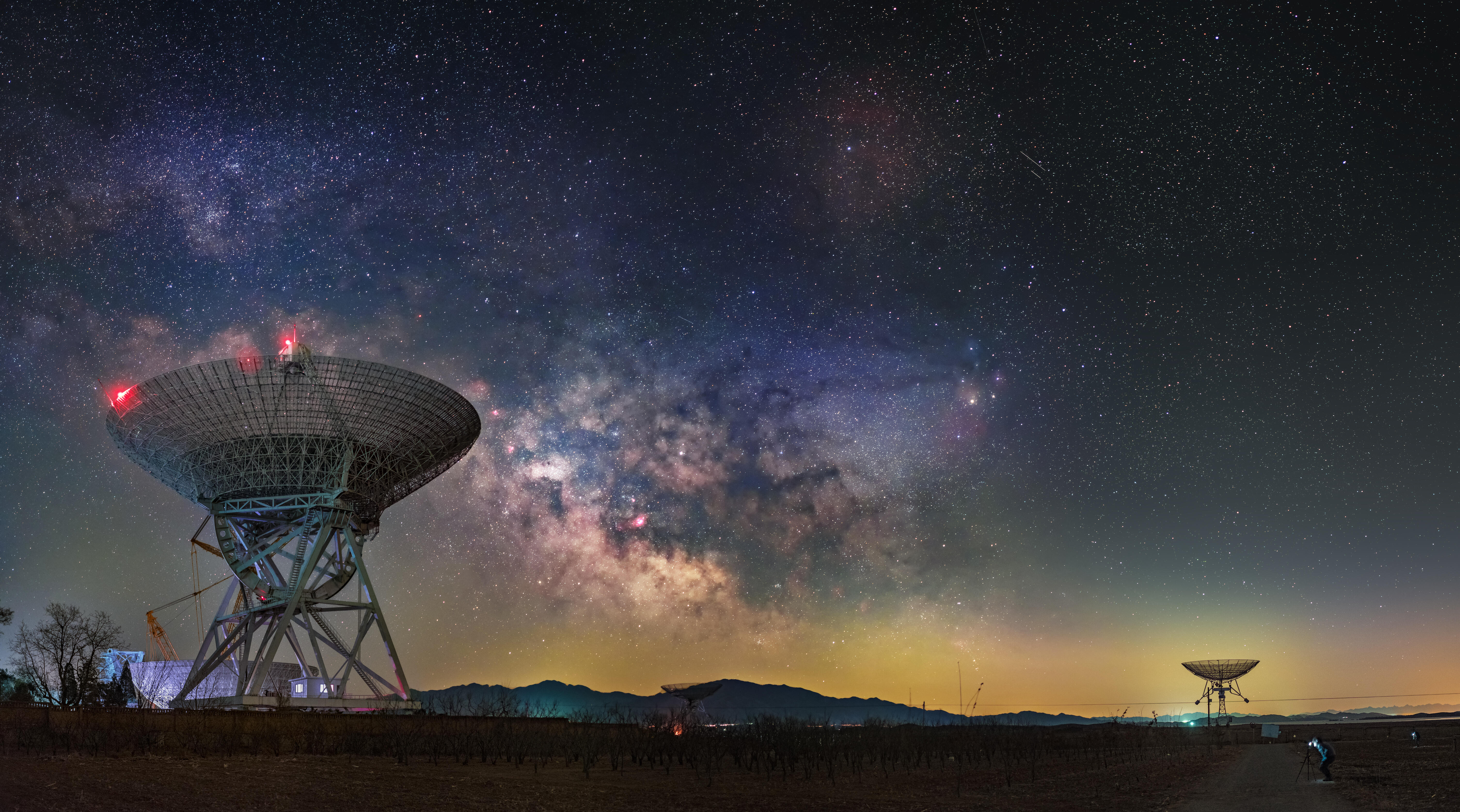 Searching for Aliens / Area 51 Portal