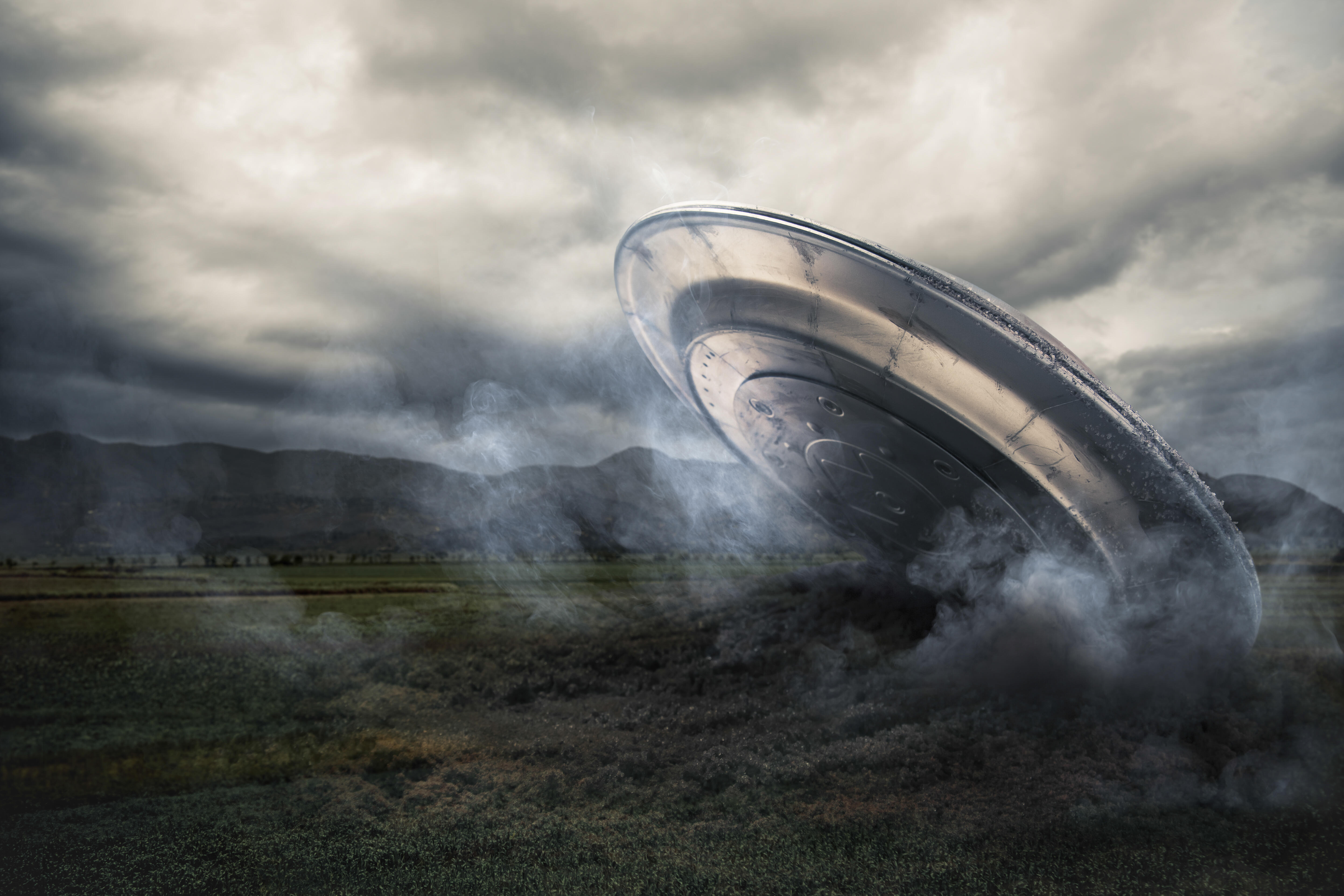 UFO Disclosure / Apocalypse & Aliens